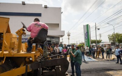Alcaldía y Maraplus inician asfaltado en la calle 79 tras convenio de beneficios fiscales